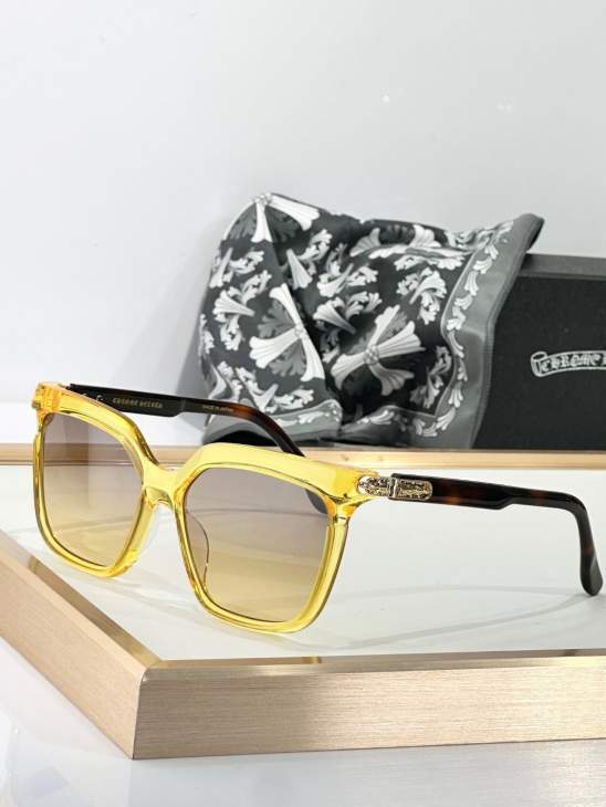 Picture of Chrome Hearts Sunglasses _SKUfw71074607fw